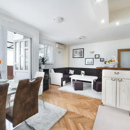 Daire Apartman Rose