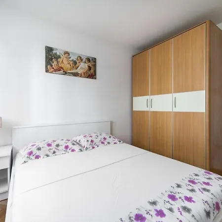 Daire Apartman Rose Makarska